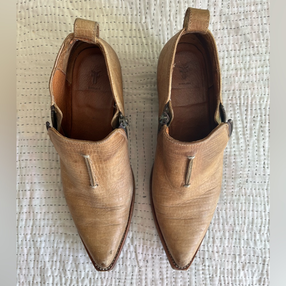 Frye Sacha Moto Bootie 8.5B